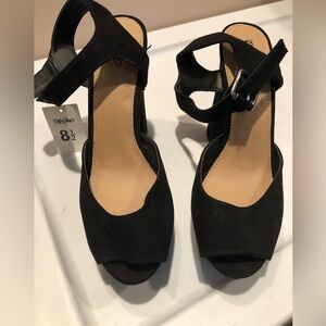 Black Faux Suede Platform Heels Size 8.5